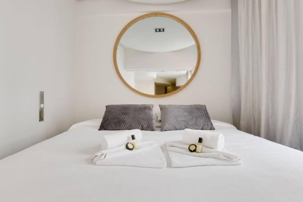 Magnifique Appartement Parisien - Marais Luaran gambar